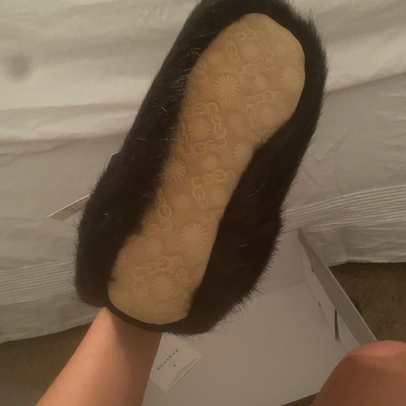UGG Amary Faux Fur Slipper Bootie - Picture 6 of 9
